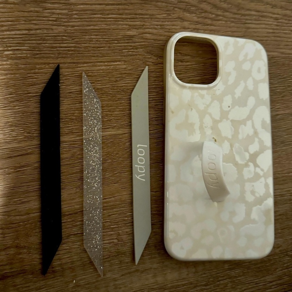Loopy Case IPhone 11 smaller version with 2 loops ONLY